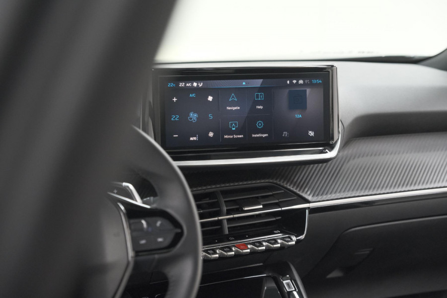 Peugeot 2008 Hybrid 136 e-DCS6 Allure | Navigatie | Parkeersensoren Voor + Achter | Apple Carplay