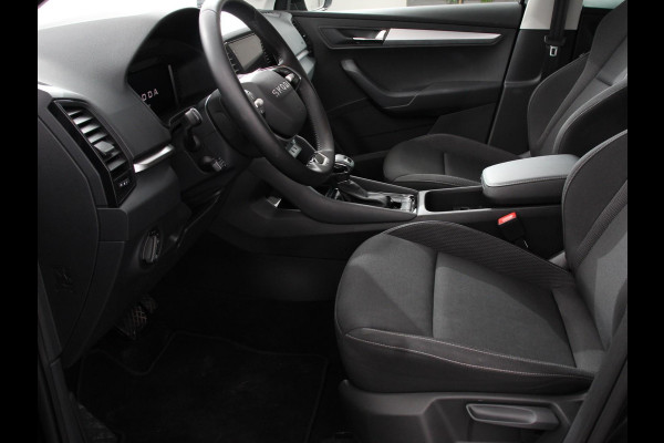 Škoda Karoq 1.5 TSI 150pk DSG ACT Selection Navigatie Apple Carplay/Android Auto Camera Parkeer sensoren Adaptieve Cruise Control Lichtmetalen Velgen Digitale Cockpit