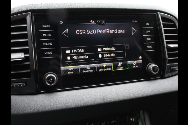 Škoda Karoq 1.5 TSI 150pk DSG ACT Selection Navigatie Apple Carplay/Android Auto Camera Parkeer sensoren Adaptieve Cruise Control Lichtmetalen Velgen Digitale Cockpit