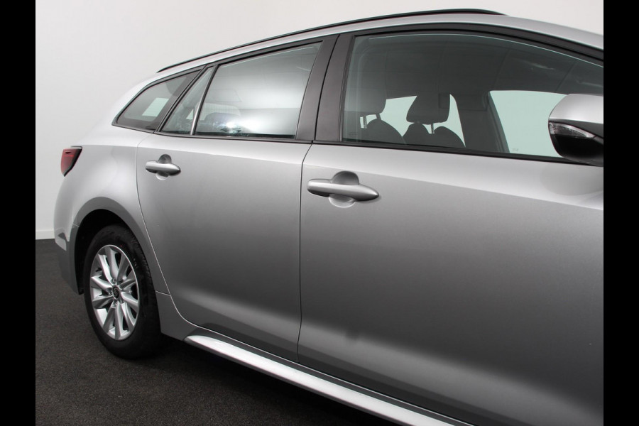 Toyota Corolla Touring Sports Automaat Hybrid 140 Active Navigatie Apple Carplay/Android Auto Climate Control Cruise Control Adaptieve 17"Lichtmetalen velgen Camera