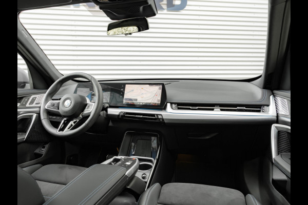 BMW X1 sDrive18i M-Sport - Pano - Trekhaak - ACC - Memoryzetel - Harman Kardon