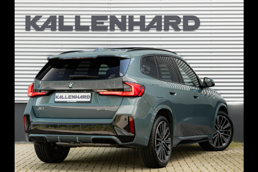 BMW X1 sDrive18i M-Sport - Pano - Trekhaak - ACC - Memoryzetel - Harman Kardon