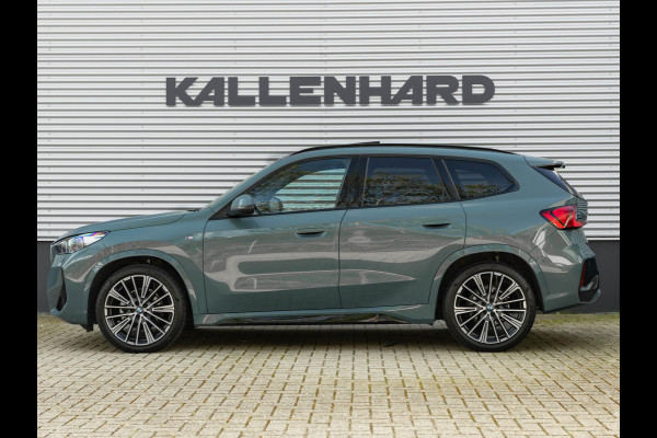 BMW X1 sDrive18i M-Sport - Pano - Trekhaak - ACC - Memoryzetel - Harman Kardon