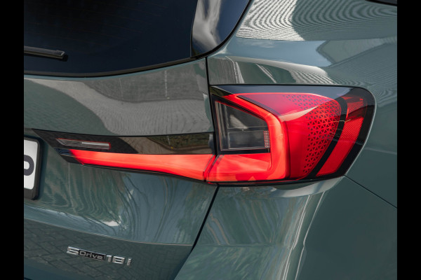 BMW X1 sDrive18i M-Sport - Pano - Trekhaak - ACC - Memoryzetel - Harman Kardon
