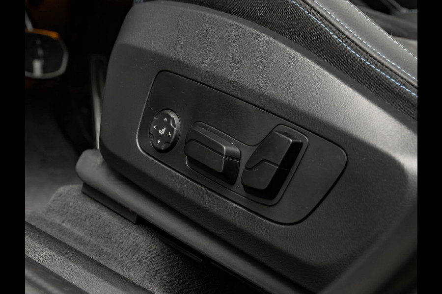 BMW X1 sDrive18i M-Sport - Pano - Trekhaak - ACC - Memoryzetel - Harman Kardon