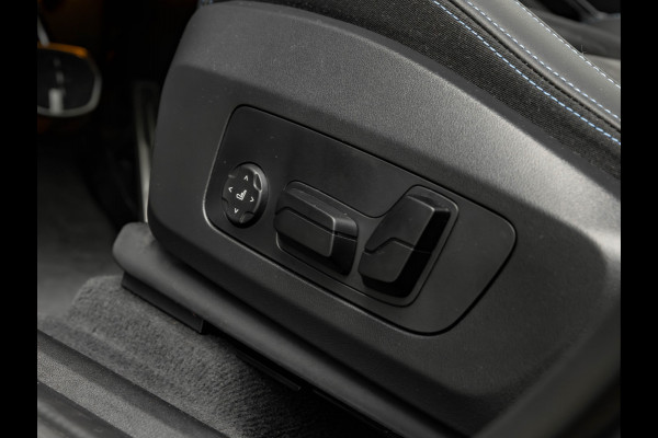 BMW X1 sDrive18i M-Sport - Pano - Trekhaak - ACC - Memoryzetel - Harman Kardon
