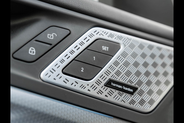 BMW X1 sDrive18i M-Sport - Pano - Trekhaak - ACC - Memoryzetel - Harman Kardon