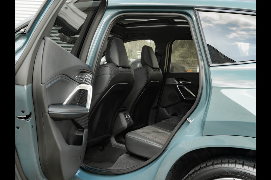 BMW X1 sDrive18i M-Sport - Pano - Trekhaak - ACC - Memoryzetel - Harman Kardon