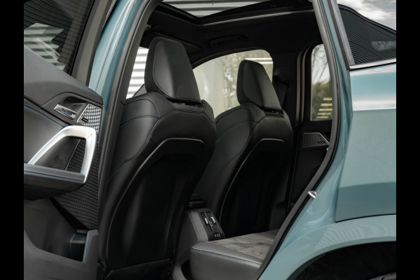 BMW X1 sDrive18i M-Sport - Pano - Trekhaak - ACC - Memoryzetel - Harman Kardon
