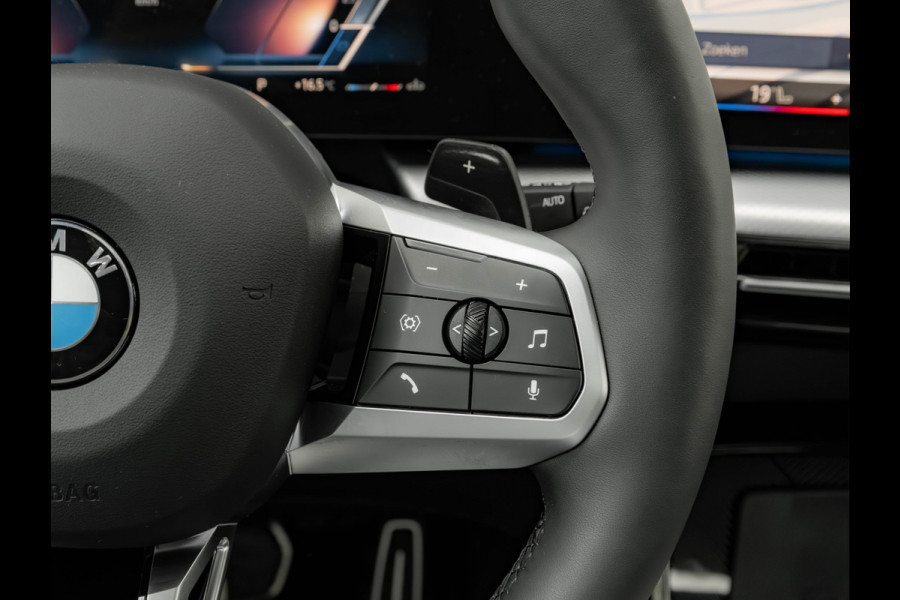 BMW X1 sDrive18i M-Sport - Pano - Trekhaak - ACC - Memoryzetel - Harman Kardon