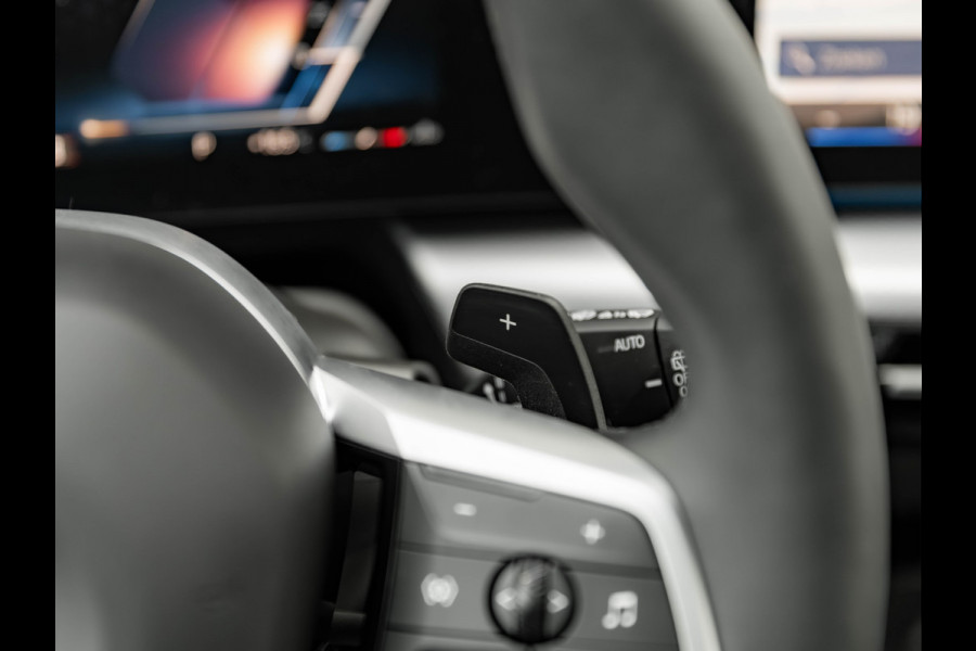 BMW X1 sDrive18i M-Sport - Pano - Trekhaak - ACC - Memoryzetel - Harman Kardon