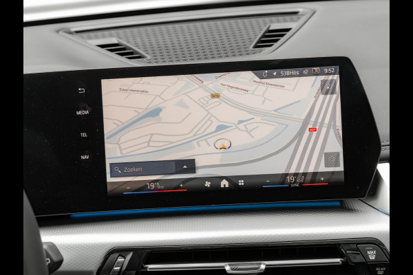 BMW X1 sDrive18i M-Sport - Pano - Trekhaak - ACC - Memoryzetel - Harman Kardon