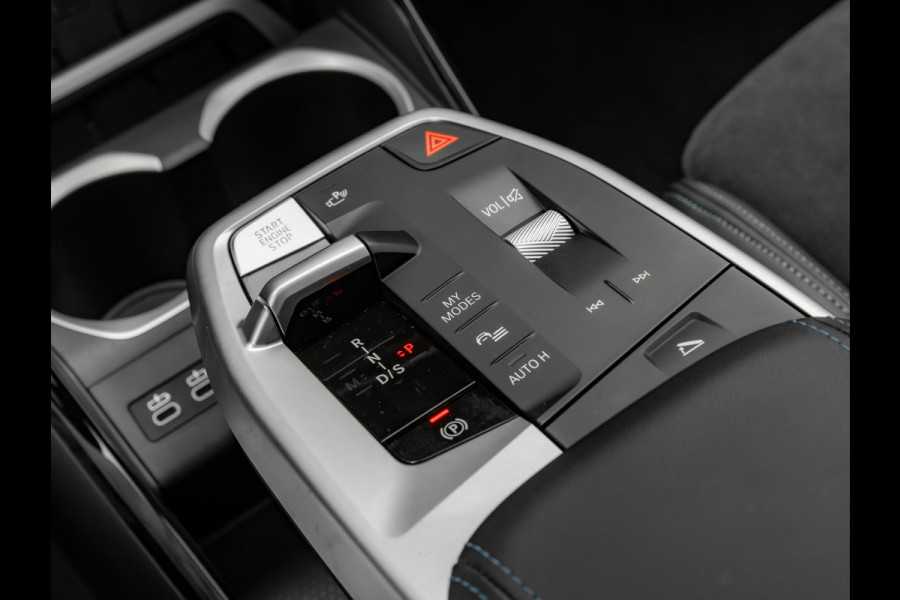 BMW X1 sDrive18i M-Sport - Pano - Trekhaak - ACC - Memoryzetel - Harman Kardon