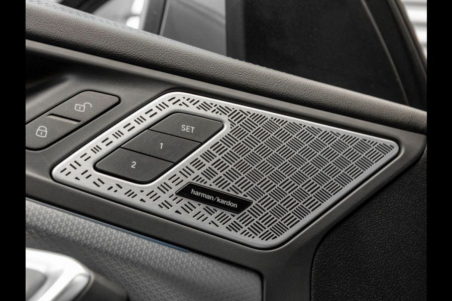 BMW X1 sDrive18i M-Sport - Pano - Trekhaak - ACC - Memoryzetel - Harman Kardon