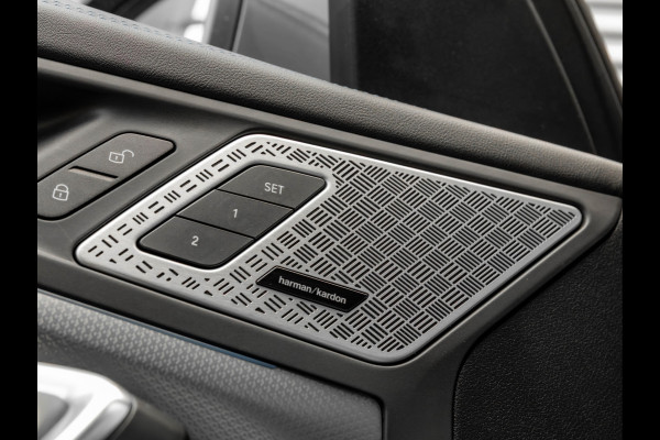 BMW X1 sDrive18i M-Sport - Pano - Trekhaak - ACC - Memoryzetel - Harman Kardon