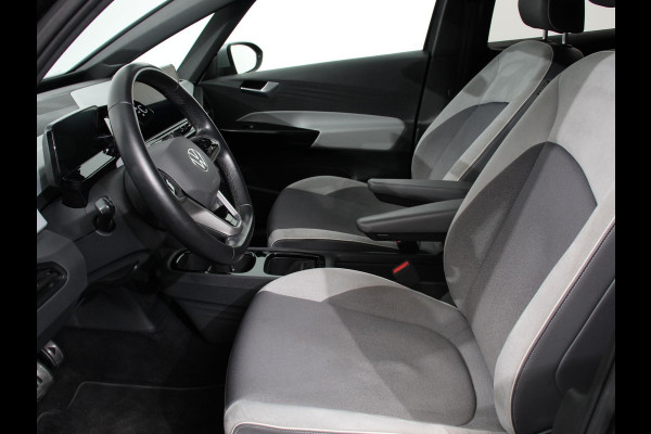 Volkswagen ID.3 First Plus 58 kWh SOH 86 % Navigatie Apple Carplay/Android Auto Camera Parkeersensoren Adaptieve Cruise Control Full LED Matrix Stoel- en stuurverwarming Lichtmetalen velgen Climate Control