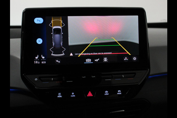 Volkswagen ID.3 First Plus 58 kWh SOH 86 % Navigatie Apple Carplay/Android Auto Camera Parkeersensoren Adaptieve Cruise Control Full LED Matrix Stoel- en stuurverwarming Lichtmetalen velgen Climate Control