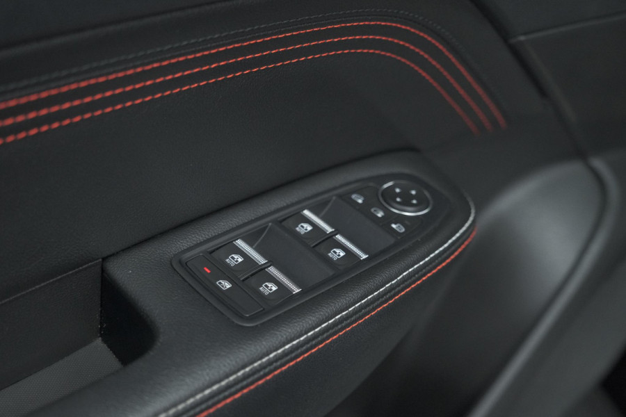 Renault Arkana 1.6 E-Tech Hybrid 145 R.S. Line | Panoramadak | Adaptieve Cruise Control | Camera | 9.3 Inch Grootscherm