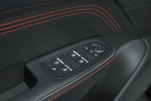 Renault Arkana 1.6 E-Tech Hybrid 145 R.S. Line | Panoramadak | Adaptieve Cruise Control | Camera | 9.3 Inch Grootscherm