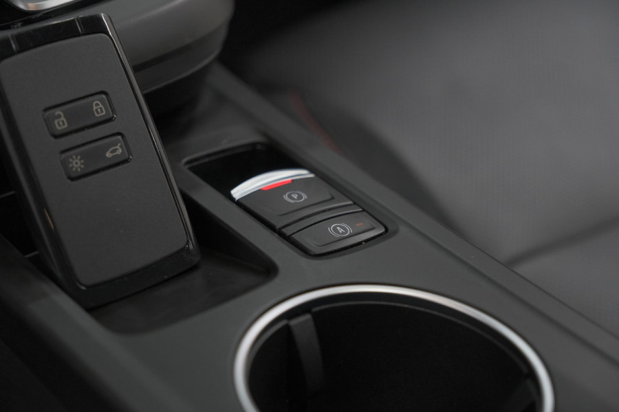 Renault Arkana 1.6 E-Tech Hybrid 145 R.S. Line | Panoramadak | Adaptieve Cruise Control | Camera | 9.3 Inch Grootscherm