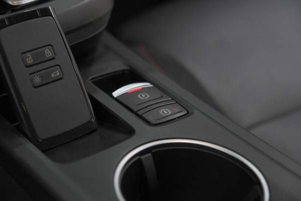 Renault Arkana 1.6 E-Tech Hybrid 145 R.S. Line | Panoramadak | Adaptieve Cruise Control | Camera | 9.3 Inch Grootscherm