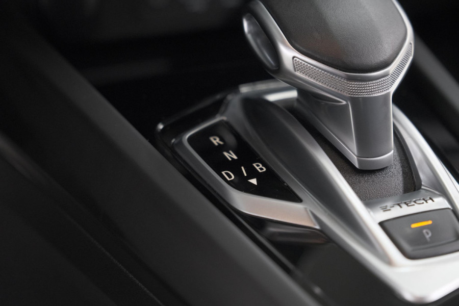 Renault Arkana 1.6 E-Tech Hybrid 145 R.S. Line | Panoramadak | Adaptieve Cruise Control | Camera | 9.3 Inch Grootscherm