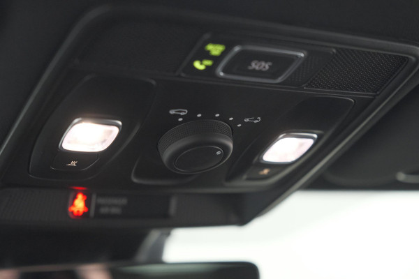 Renault Arkana 1.6 E-Tech Hybrid 145 R.S. Line | Panoramadak | Adaptieve Cruise Control | Camera | 9.3 Inch Grootscherm