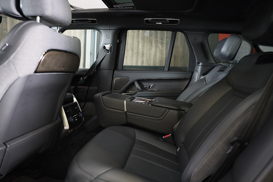 Land Rover Range Rover P 510E SV / Chauffeurspakket / Leder / Massage / Meridian / 360 Camera / Head Up / Open Pano / 22 Inch
