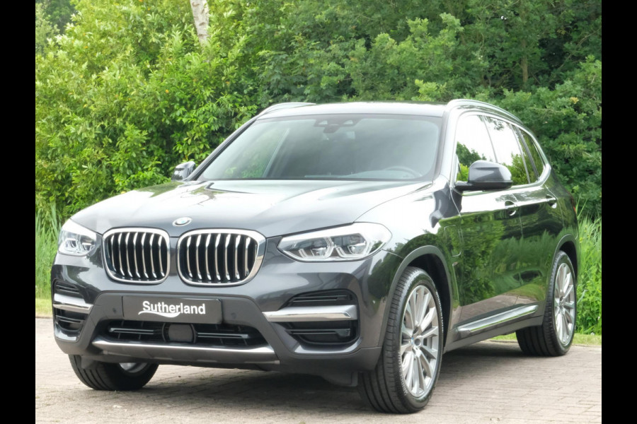 BMW X3 xDrive30e High Executive 292 PK | Sportstoelen | Adaptive cruise control | Keyless | Elektrische achterklep | Stoelverwarming | Camera | Head up Display | 20 inch