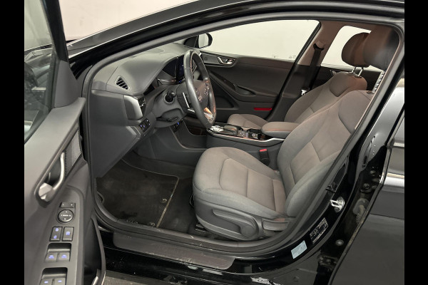 Hyundai IONIQ i-Motion EV 38 kWh 46.300 KM | SOH 95,6% | Navigatie | Achteruitrijcamera | WORDT VERWACHT!