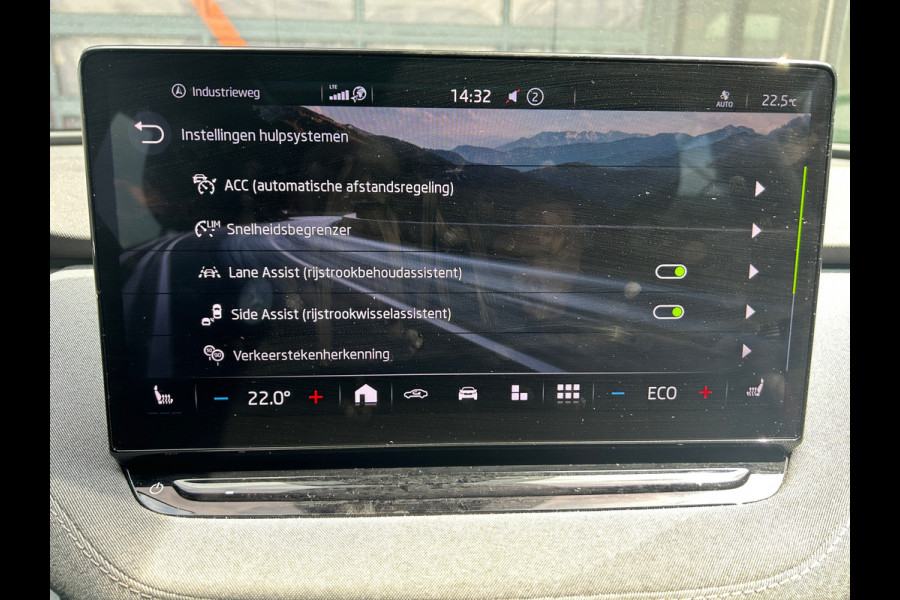 Škoda ENYAQ iV 80 SOH 94% Warmtepomp Panorama Trekhaak Rijklaarprijs!