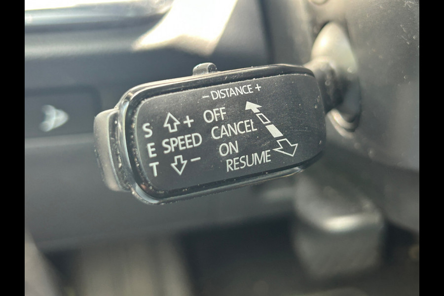 Škoda ENYAQ iV 80 SOH 94% Warmtepomp Panorama Trekhaak Rijklaarprijs!