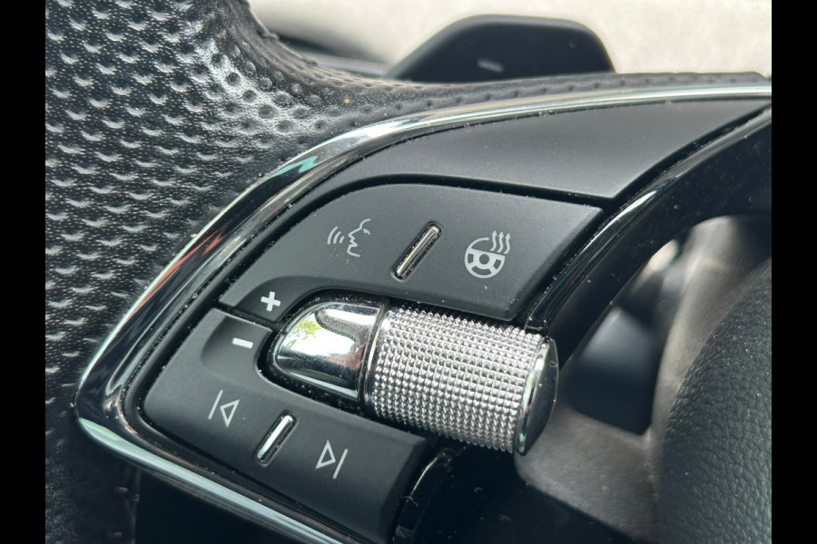 Škoda ENYAQ iV 80 SOH 94% Warmtepomp Panorama Trekhaak Rijklaarprijs!