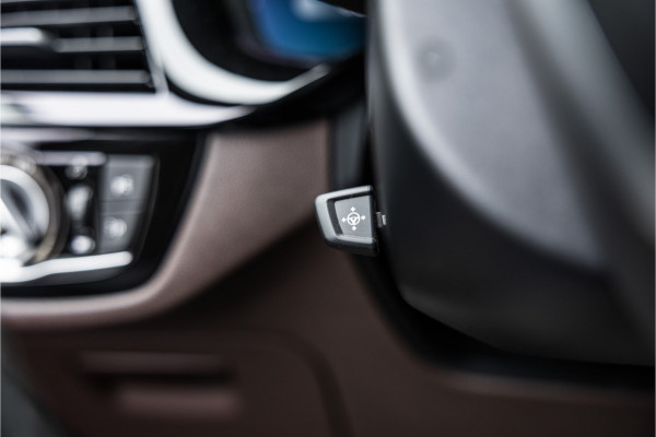BMW 5 Serie Touring 520i High Executive M-Sport Leder dashboard / Pano / Individual / Camera / 19inch