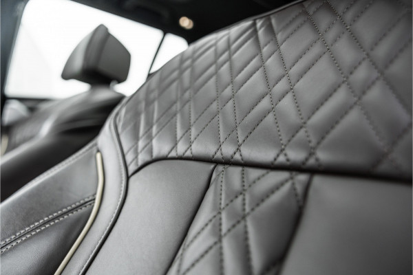 BMW 5 Serie Touring 520i High Executive M-Sport Leder dashboard / Pano / Individual / Camera / 19inch
