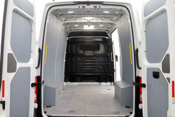Volkswagen Crafter 35 2.0 TDI L3H3 (L2H2) DSG-Automaat Exclusive Edition LED/Camera/ACC 07-2020