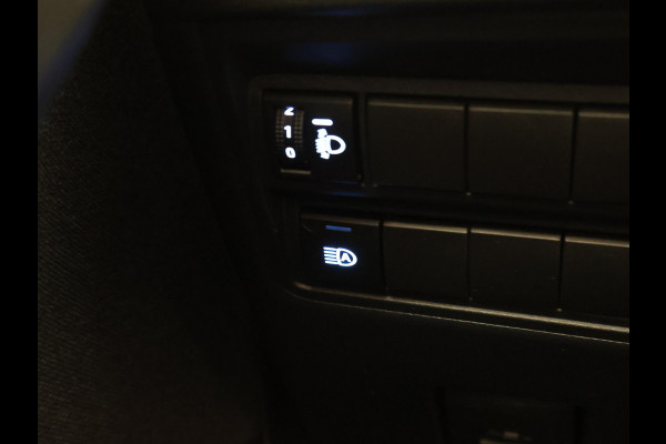 Toyota Yaris 1.5 HYBRID DYNAMIC SILVERLINE GARANTIE TOT 9-2031 CARPLAY NAVIGATIE .CAMERA. ADAPTIEVE CRUISE CONTROL . APPLE CARPLAY & ANDRIOD AUTO .