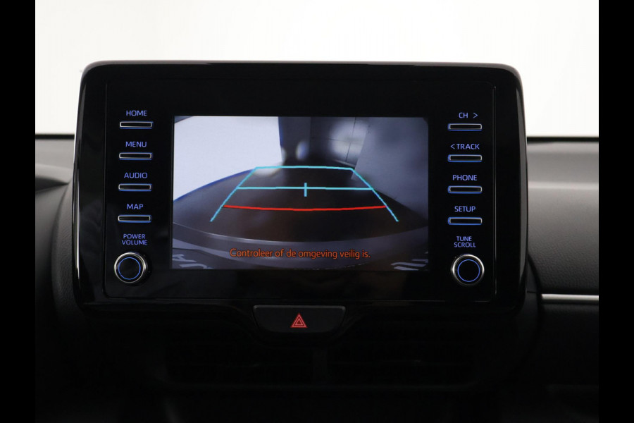 Toyota Yaris 1.5 HYBRID DYNAMIC SILVERLINE GARANTIE TOT 9-2031 CARPLAY NAVIGATIE .CAMERA. ADAPTIEVE CRUISE CONTROL . APPLE CARPLAY & ANDRIOD AUTO .