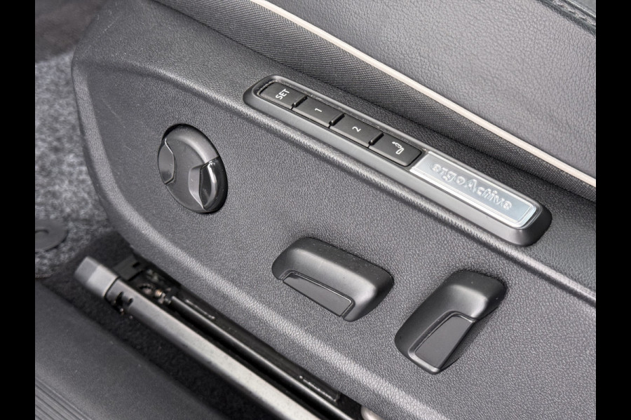 Volkswagen ID.4 Max 82kWh SOH 93% Warmtepomp Panoramdak Ergo Active+Memory Head-Up Display 360°Camera Stoel+Stuurverwarming Navi Ecc Pdc Apple Carplay/Android Auto Lmv 21" Keyless advanced display Matrix led Dodehoek detector Dealeronderhouden 1e Eigenaar Origineel Nederlandse Auto