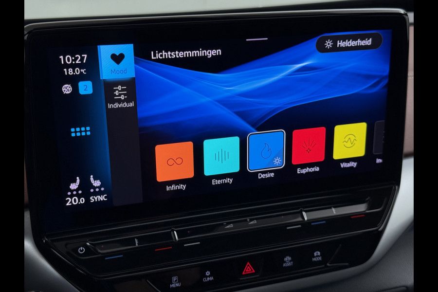 Volkswagen ID.4 Max 82kWh SOH 93% Warmtepomp Panoramdak Ergo Active+Memory Head-Up Display 360°Camera Stoel+Stuurverwarming Navi Ecc Pdc Apple Carplay/Android Auto Lmv 21" Keyless advanced display Matrix led Dodehoek detector Dealeronderhouden 1e Eigenaar Origineel Nederlandse Auto