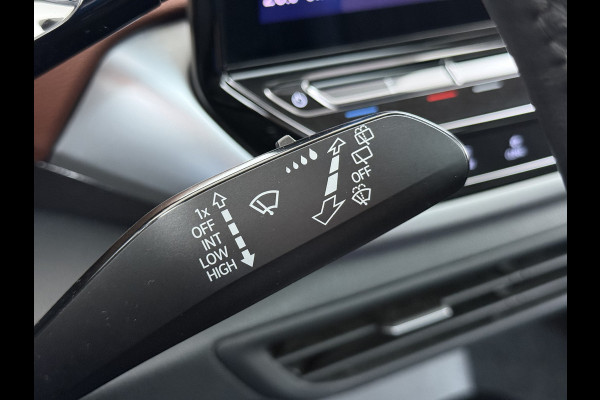 Volkswagen ID.4 Max 82kWh SOH 93% Warmtepomp Panoramdak Ergo Active+Memory Head-Up Display 360°Camera Stoel+Stuurverwarming Navi Ecc Pdc Apple Carplay/Android Auto Lmv 21" Keyless advanced display Matrix led Dodehoek detector Dealeronderhouden 1e Eigenaar Origineel Nederlandse Auto