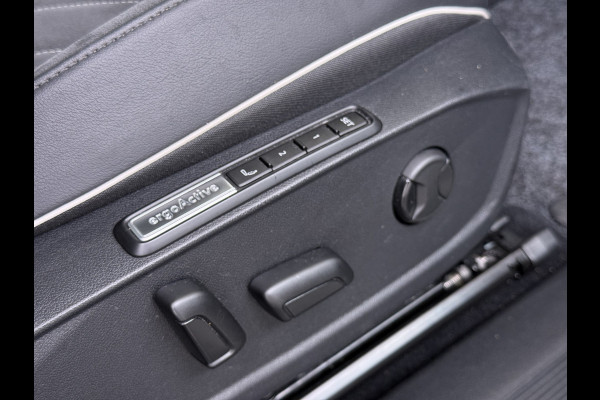 Volkswagen ID.4 Max 82kWh SOH 93% Warmtepomp Panoramdak Ergo Active+Memory Head-Up Display 360°Camera Stoel+Stuurverwarming Navi Ecc Pdc Apple Carplay/Android Auto Lmv 21" Keyless advanced display Matrix led Dodehoek detector Dealeronderhouden 1e Eigenaar Origineel Nederlandse Auto