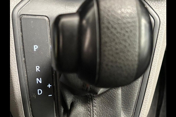 Volkswagen Transporter 2.0 TDI L2H1 28 Dubbele Cabine Highline Automaat Cruise Control Airco Navigatie Parkeersensoren Camera