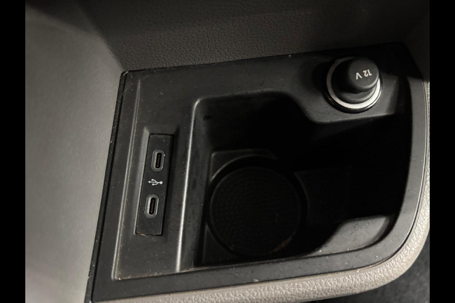 Volkswagen Transporter 2.0 TDI L2H1 28 Dubbele Cabine Highline Automaat Cruise Control Airco Navigatie Parkeersensoren Camera