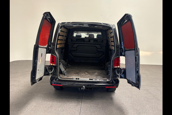 Volkswagen Transporter 2.0 TDI L2H1 28 Dubbele Cabine Highline Automaat Cruise Control Airco Navigatie Parkeersensoren Camera