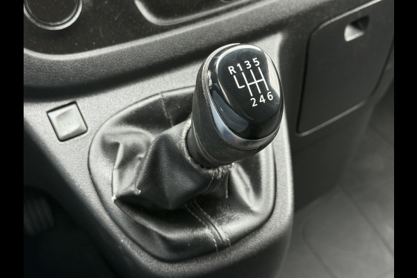 Renault Trafic 1.6 dCi / L1H1 / 1e EIG. / BOTT INRICHTING / TREKHAAK / IMPERIAAL / 3-ZITS / AIRCO / CRUISE / NAVI