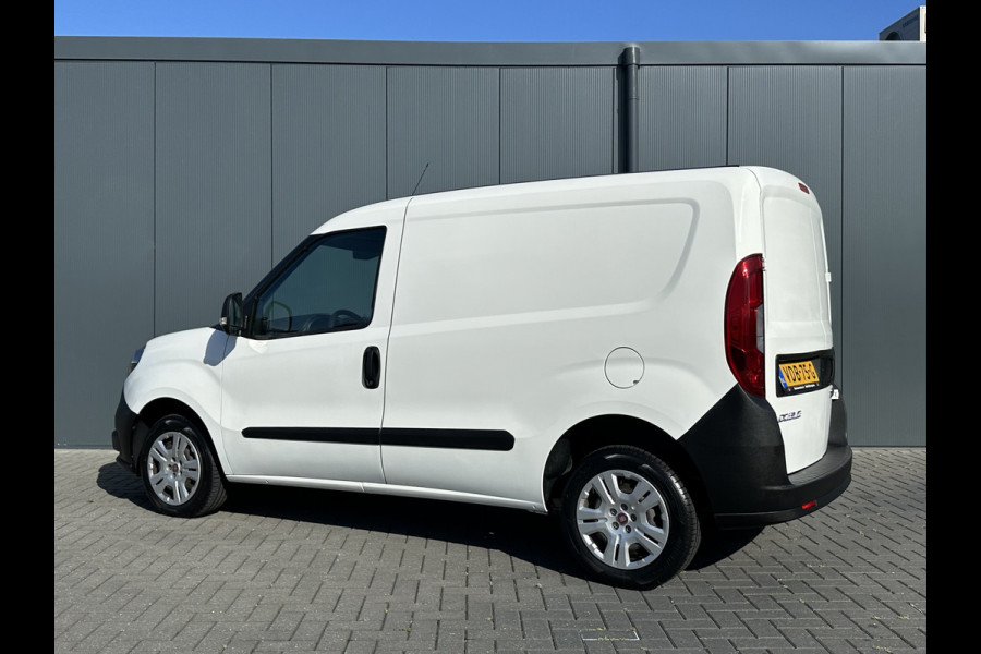 Fiat Doblò Cargo 1.3 MJ E6 / L1H1 / UNIEK !! / ** 9.441 KM NAP ** / 1e EIGENAAR / AIRCO / SCHUIFDEUR / NIEUWSTAAT !!