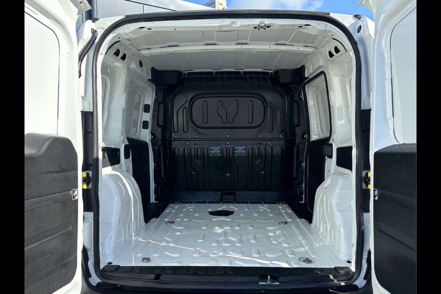 Fiat Doblò Cargo 1.3 MJ E6 / L1H1 / UNIEK !! / ** 9.441 KM NAP ** / 1e EIGENAAR / AIRCO / SCHUIFDEUR / NIEUWSTAAT !!