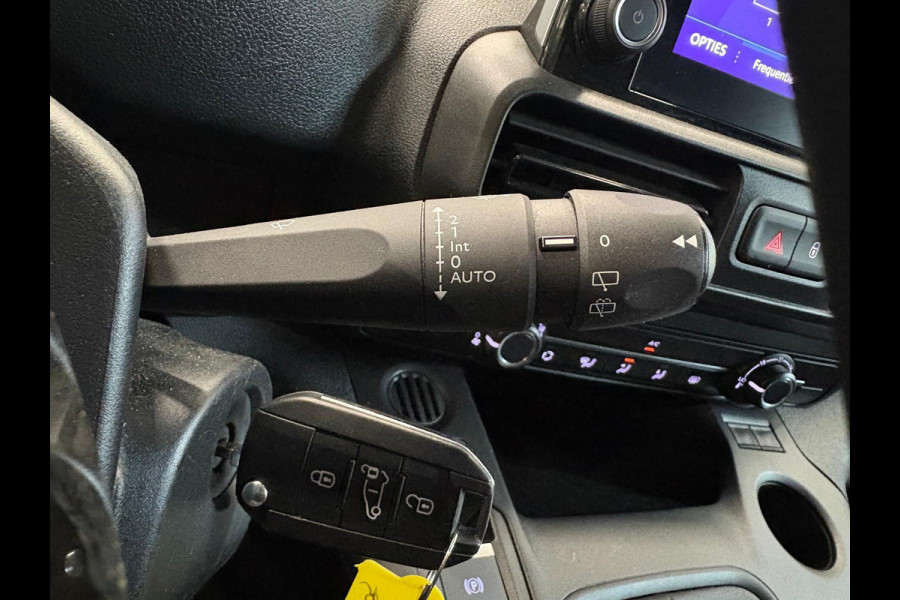 Peugeot Partner 1.5 BlueHDI Premium L2 Navigatie Apple Carplay/ Android Auto Parkeersensoren achter Cruise Control Airco