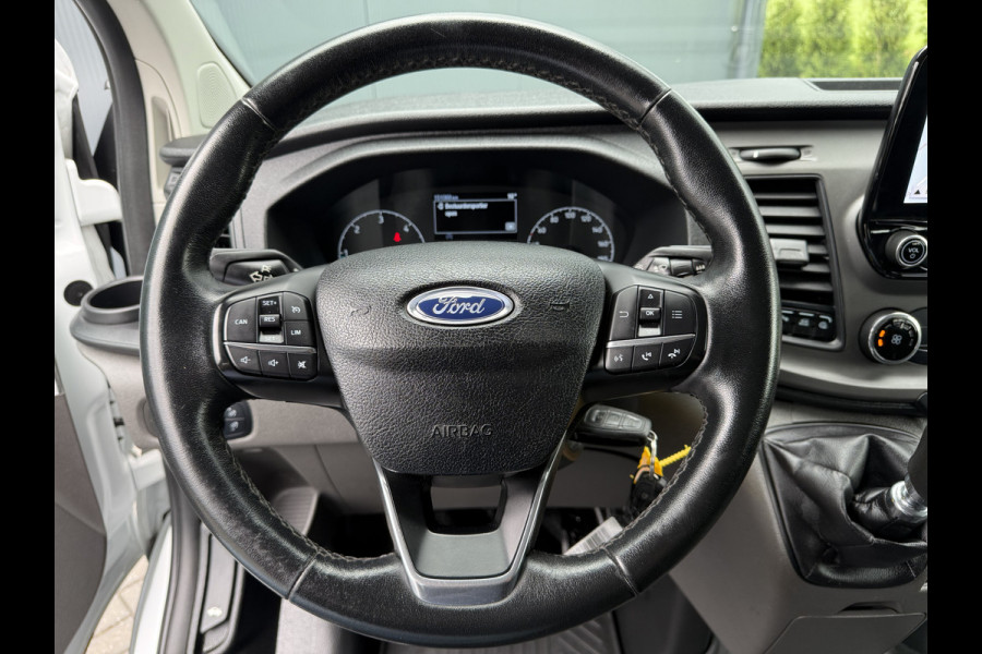 Ford Transit Custom 2.0 TDCI / L2H1 / DUBBELE CABINE / 1e EIG. / INRICHTING / TREKHAAK / CAMERA / 6-PERS.